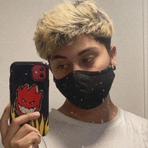 Meet your Posher, Carlos